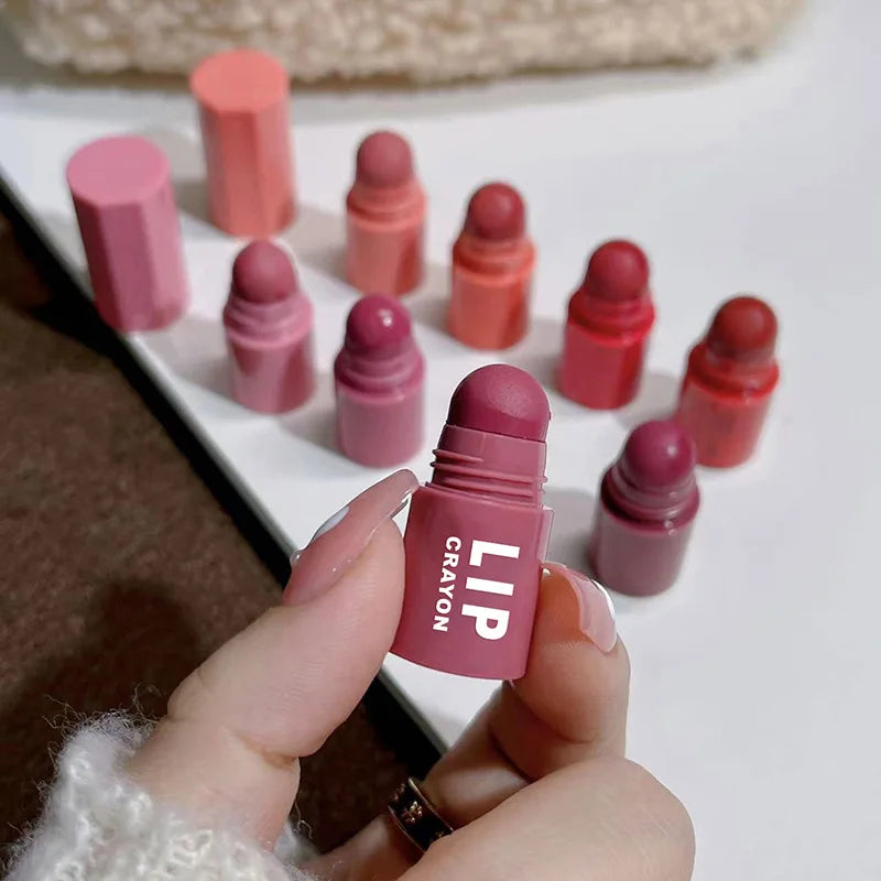 Kit de lápiz labial mate 4 en 1, conjunto de lápiz labial rojo sexy aterciopelado, taza antiadherente, lápiz labial multicolor, maquillaje, conjunto cosmético de labios