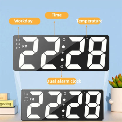 Reloj digital de última generación con alarma LED, reloj electrónico de escritorio para dormitorio con pantalla de temperatura y brillo ajustable  12 o 24 horas